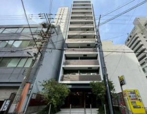 休日は中崎町、平日は梅田。
