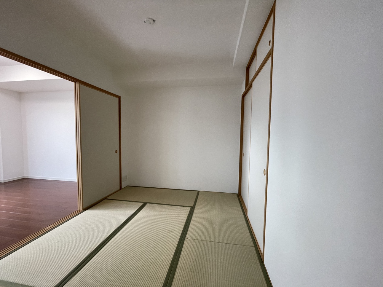 (居間)