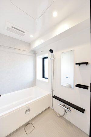 お風呂の窓からの景色に癒されますね！(風呂)