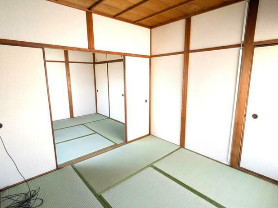大型犬と暮らせる♪敷金・礼金0円の2DK戸建てin高井田 画像10 大型犬と暮らせる♪敷金・礼金0円の2DK戸建てin高井田 画像10