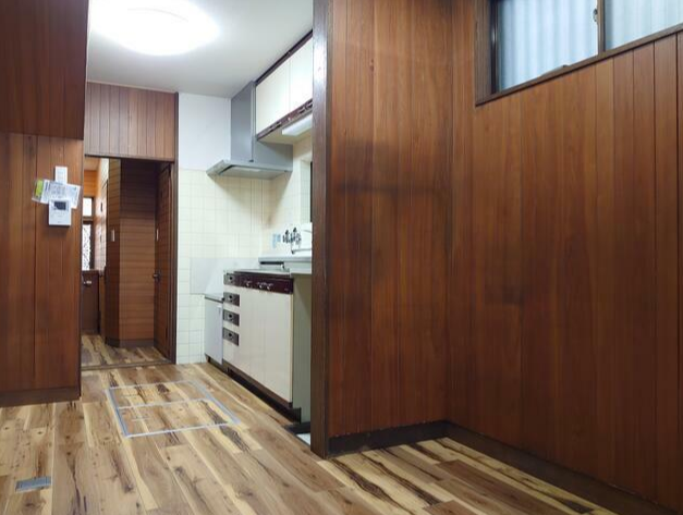 (居間) (居間)