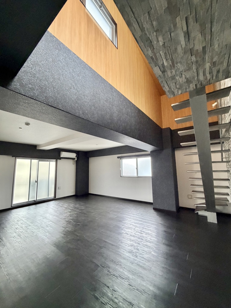 (居間) (居間)