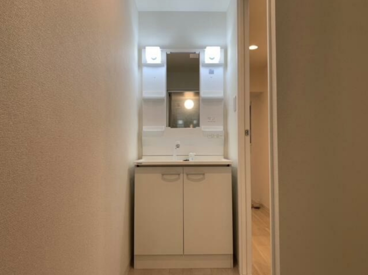 阿波座駅徒歩１分：南向き角部屋◎ 画像4