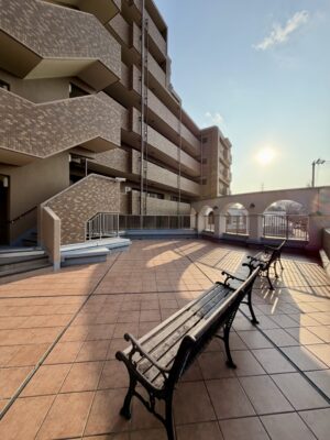 敷地内の共有テラス 敷地内の共有テラス