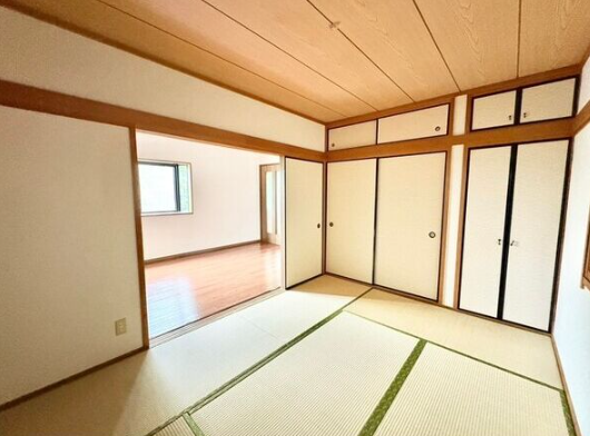 (寝室) (寝室)
