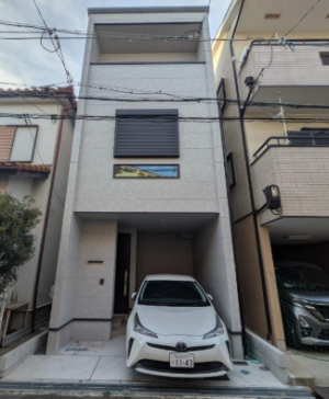 空間も気分も、ゆったり広がる3階建てin寝屋川市